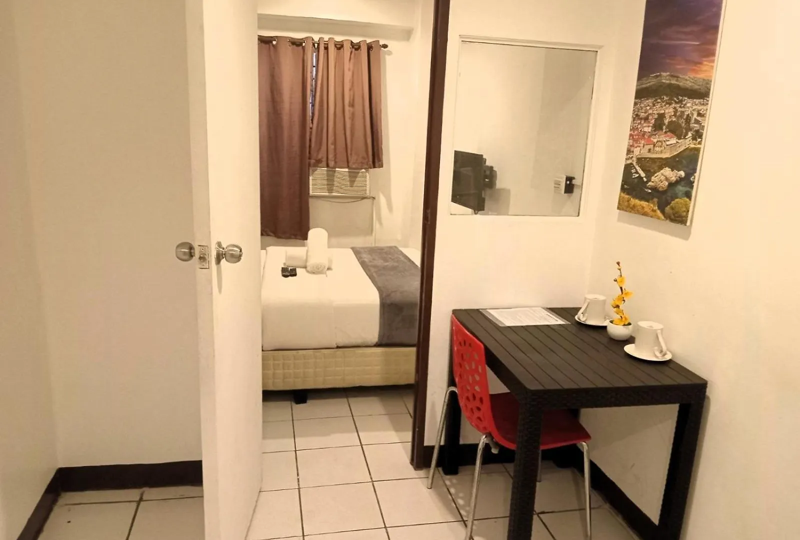 Circuit Suites Manila Hotel